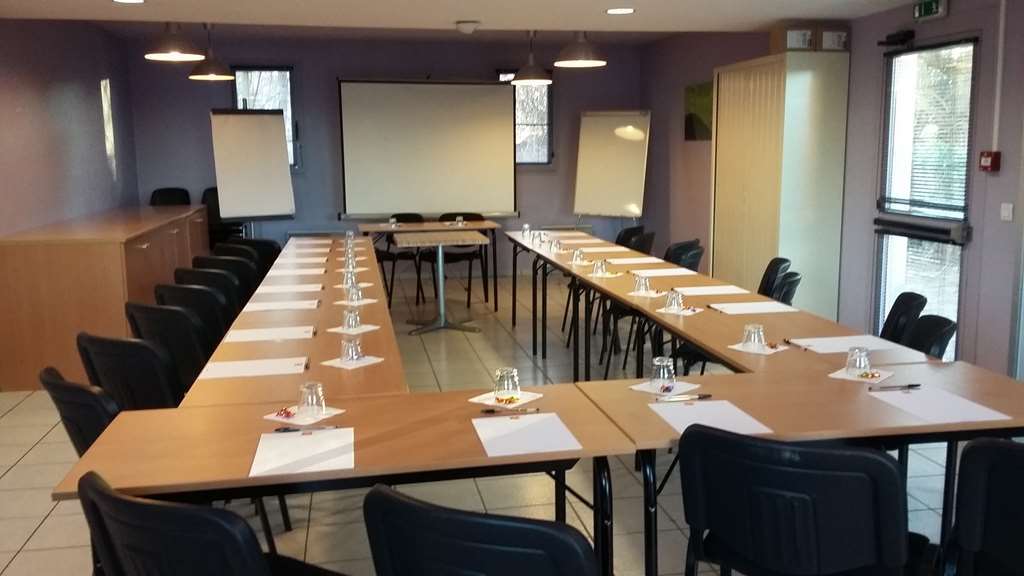 Ibis Budget Les Champarts Chille