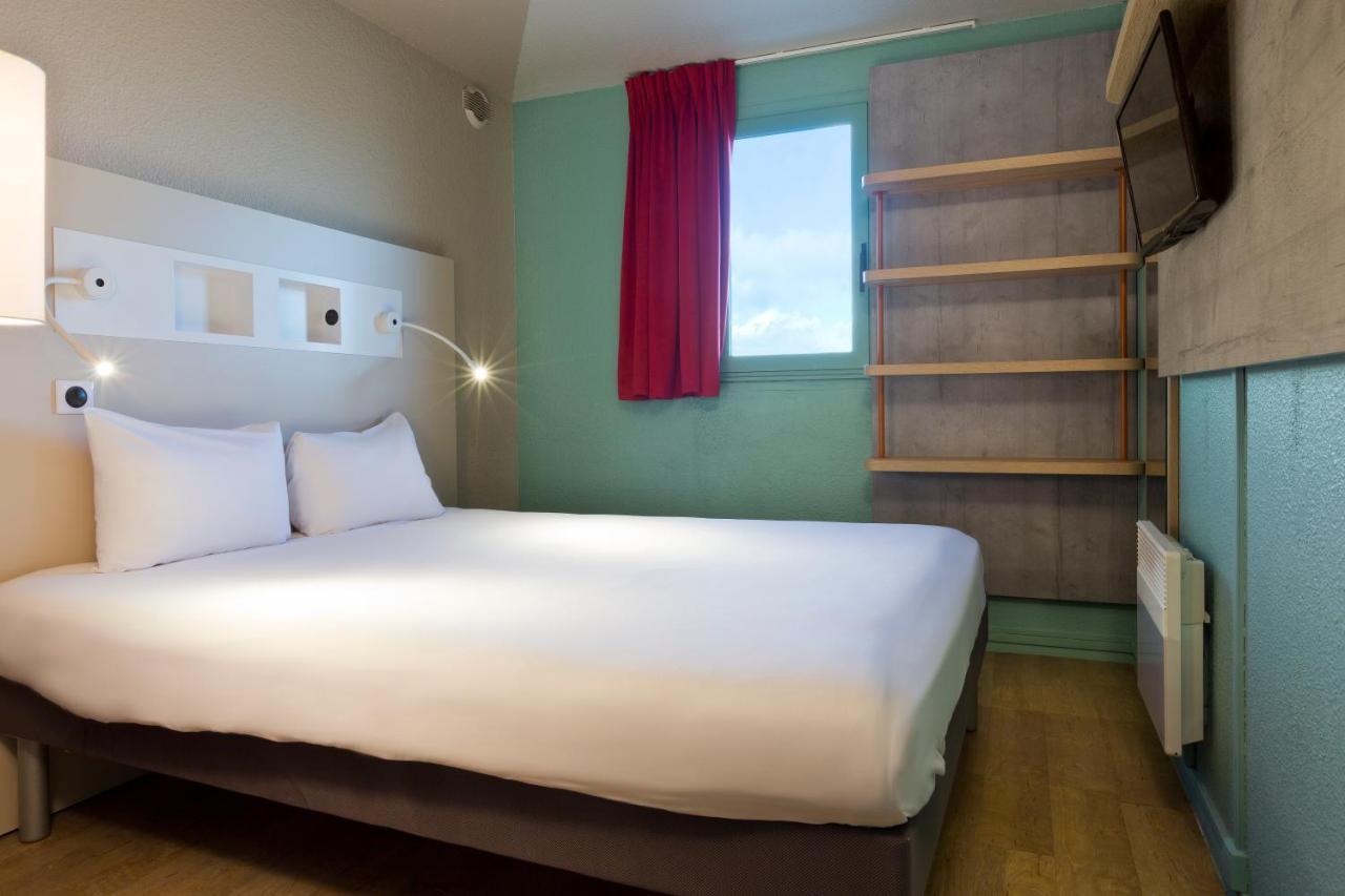 Hotel Ibis Budget Les Champarts 2*