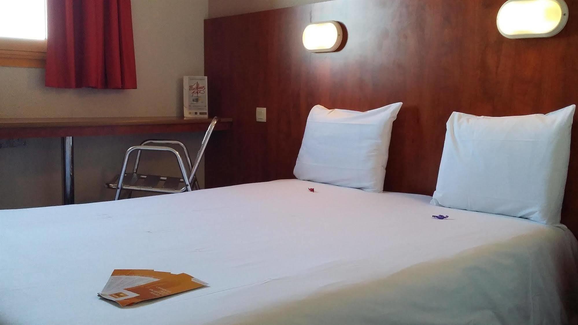 Hotel Ibis Budget Les Champarts