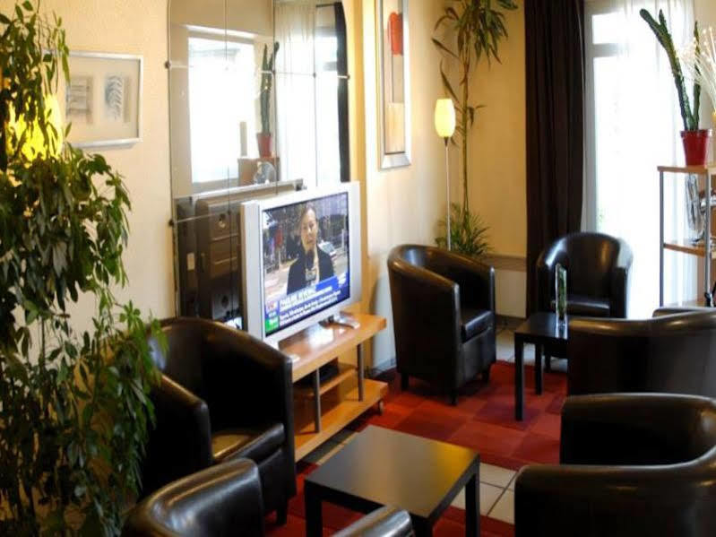 Ibis Budget Les Champarts Hotel Chilly-Mazarin