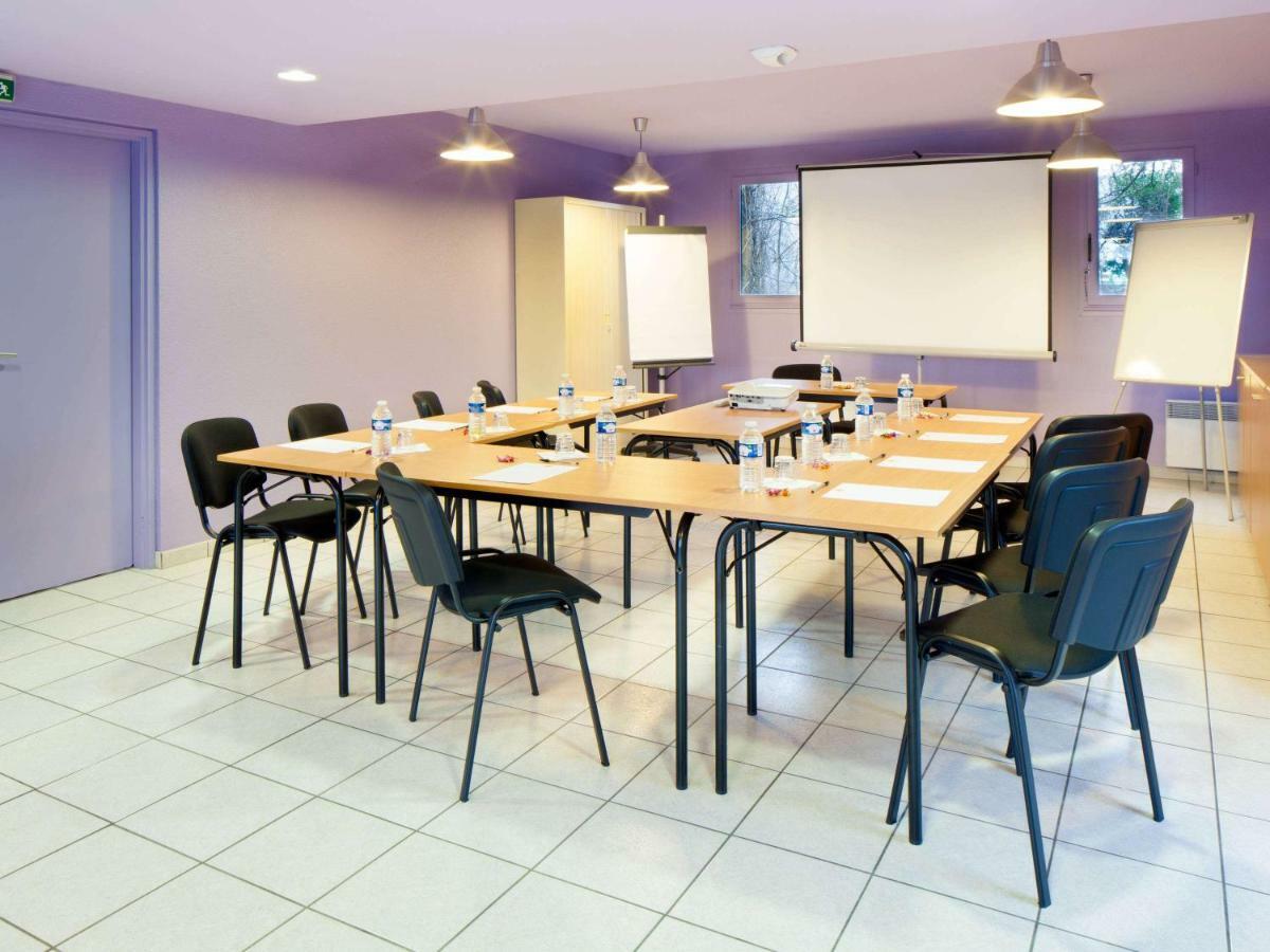 Ibis Budget Les Champarts Hotel
